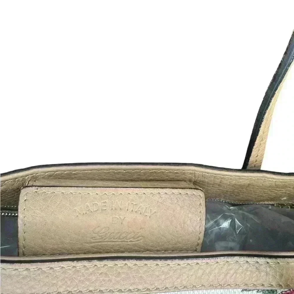 Gucci Vintage Medium Floral Camvas Pink/Beige Leather Tote Bag.